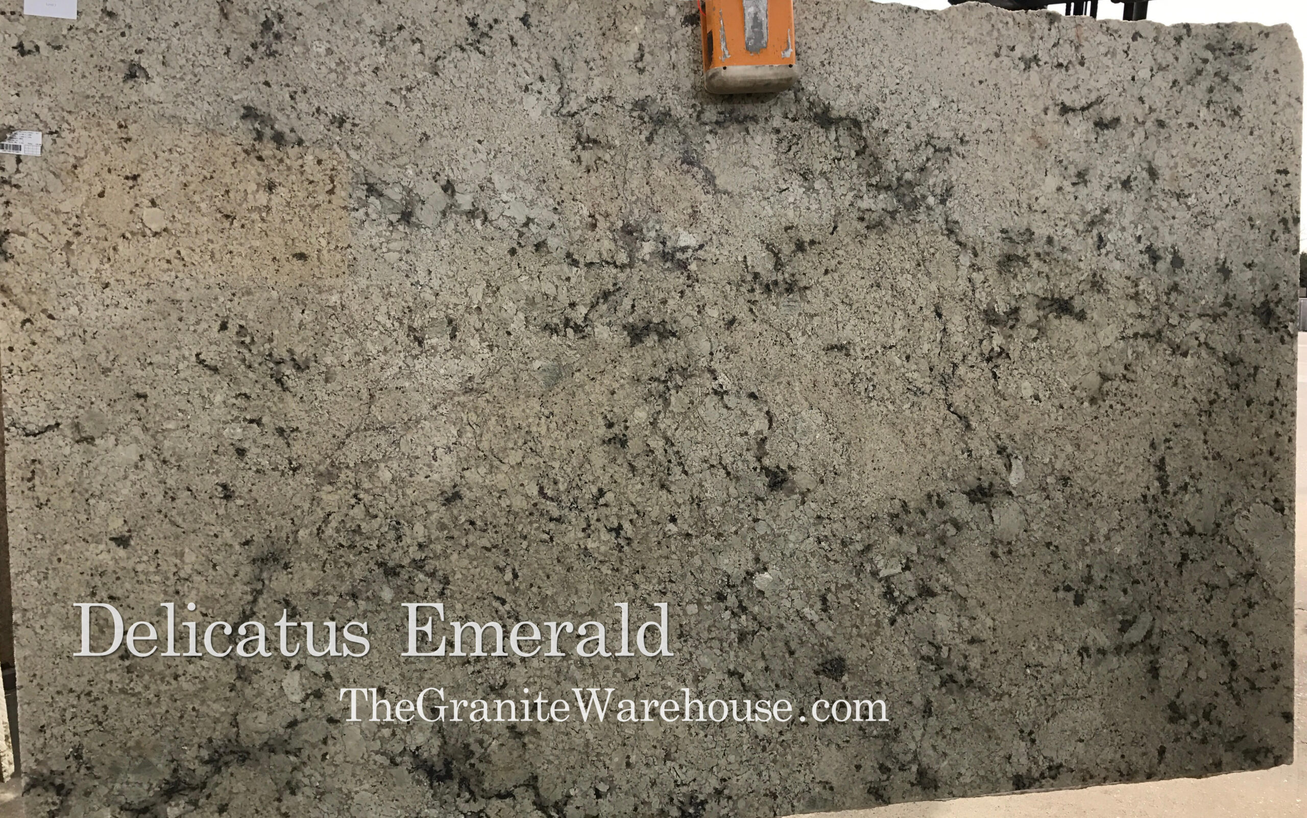 Delicatus-Emerald-Glx-Granite-Slab-scaled-1.jpg